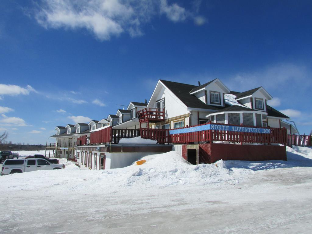 North Adventure Inn Cochrane Eksteriør bilde